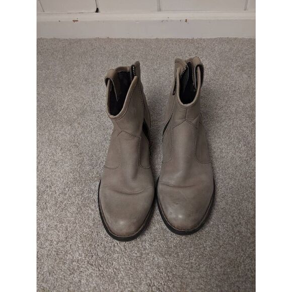 Born Himalia Women's Leather Western Zip Ankle Boots Gray Size 6 - Picture 1 of 8
